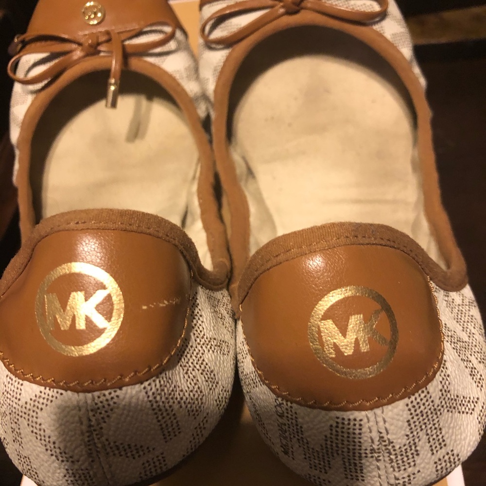 Michael Kors Flats - Picture 5 of 7